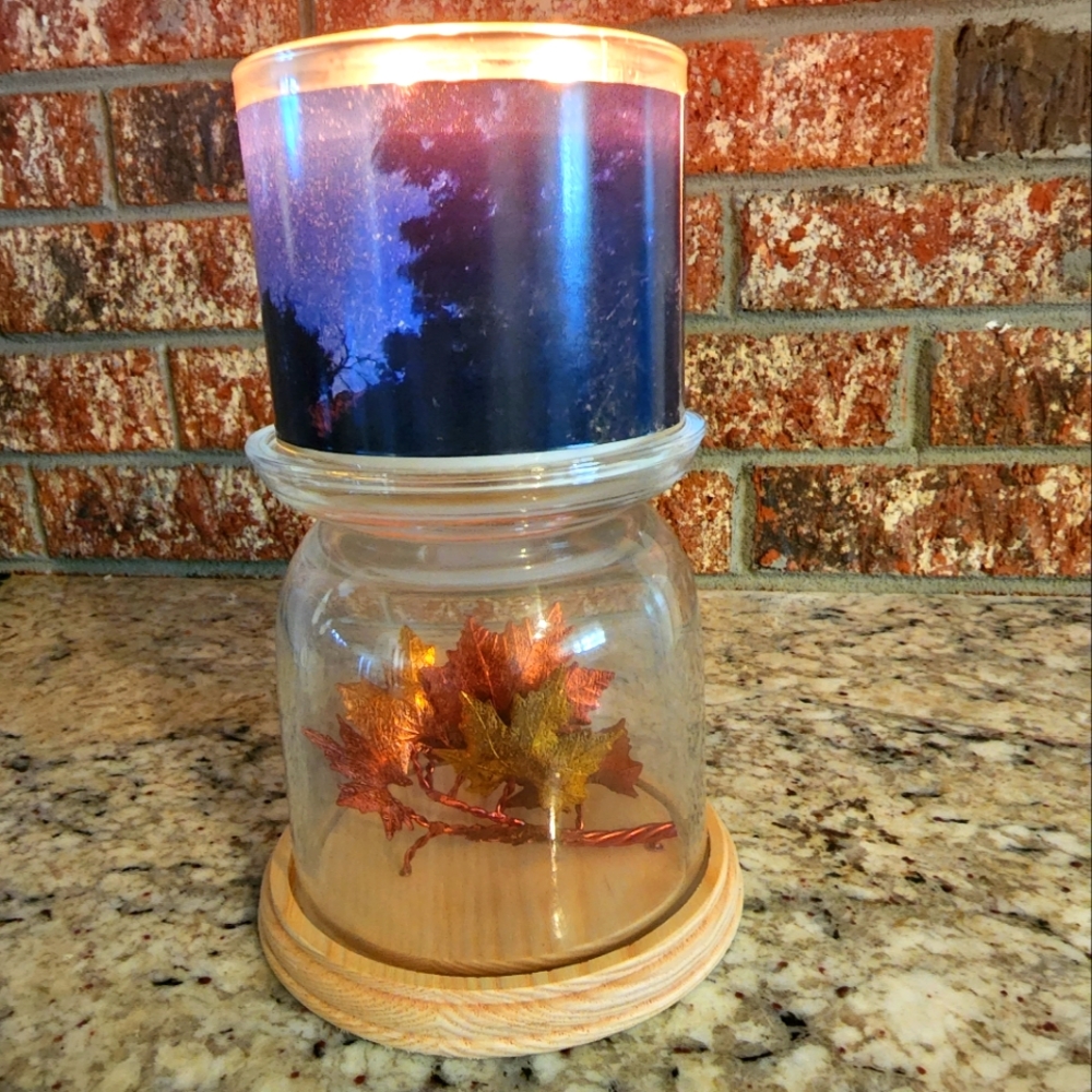 Bath & Body Works autumn leaf glass pedestal candle holder